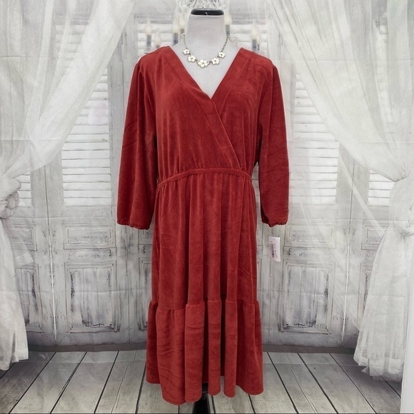 Moa Moa Plus Size 1X Red Corduroy Dress V Neck 3/4 Sleeve Pullover Fit & Flare - Picture 1 of 9